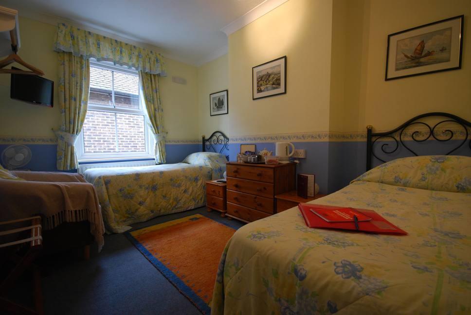 Rosemead Guest House Horley Exterior foto